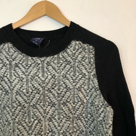 NEW NWT GAP Reverse Jacquard Pullover Sweater Black White Fuzzy Aztec Boho XS - Picture 3 of 7